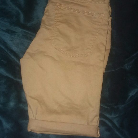 Old Navy Cut Off Pants - Picture 5 of 7